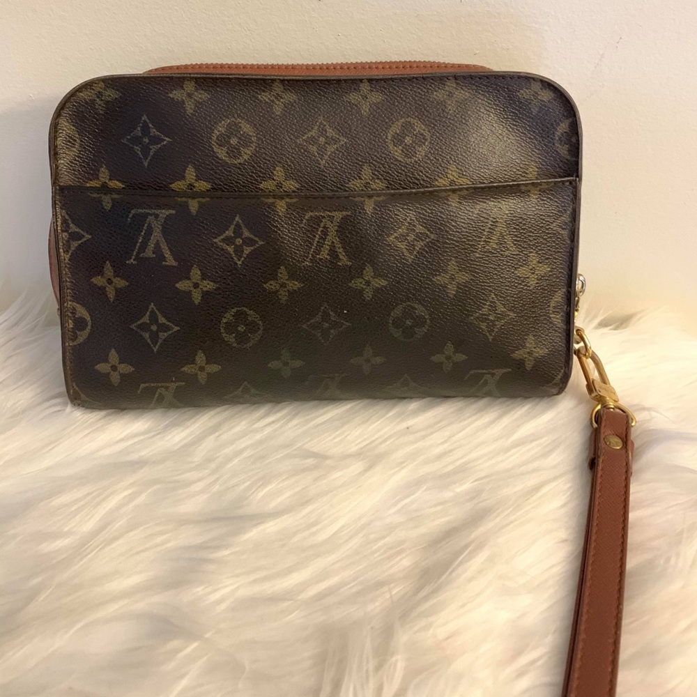 Authentic Louis Vuitton Orsay Clutch